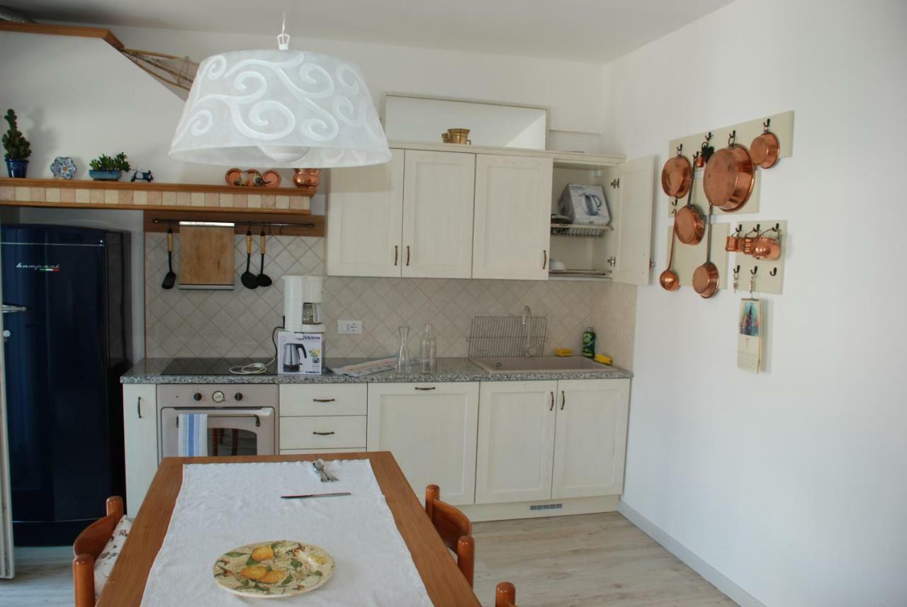 Casa Fanny Lejlighed Limone sul Garda Eksteriør billede